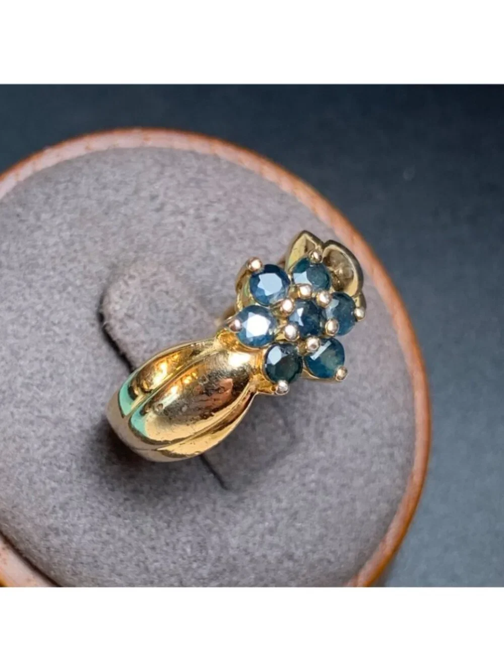 N/A sapphire gold